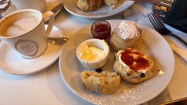 92CE49EF-992C-412F-AF87-95695F8BE29F